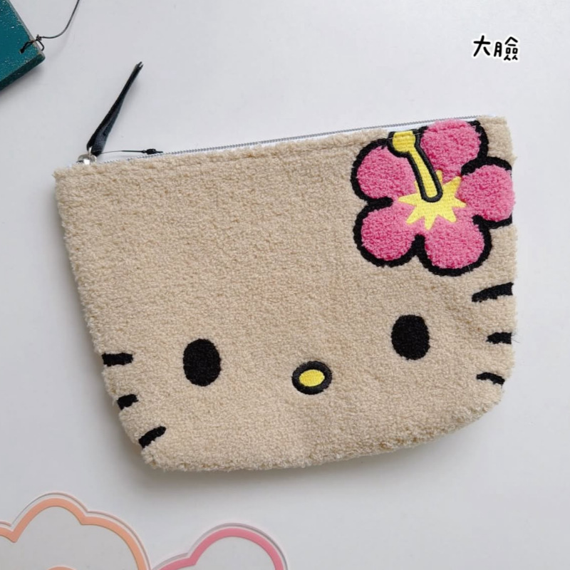 Sanrio Hello Kitty - Bolsa de  - Travel Accessories Needed reseña y precio