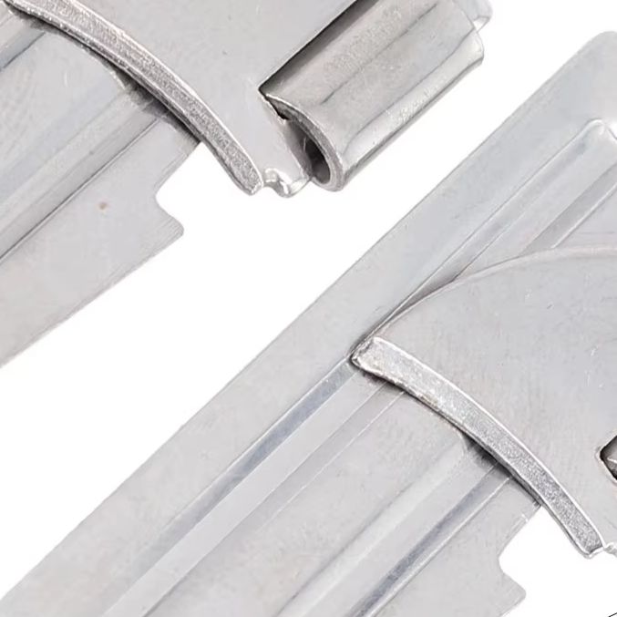Mini abrelatas plegable de ace - Travel Accessories And Gadgets reseña y precio